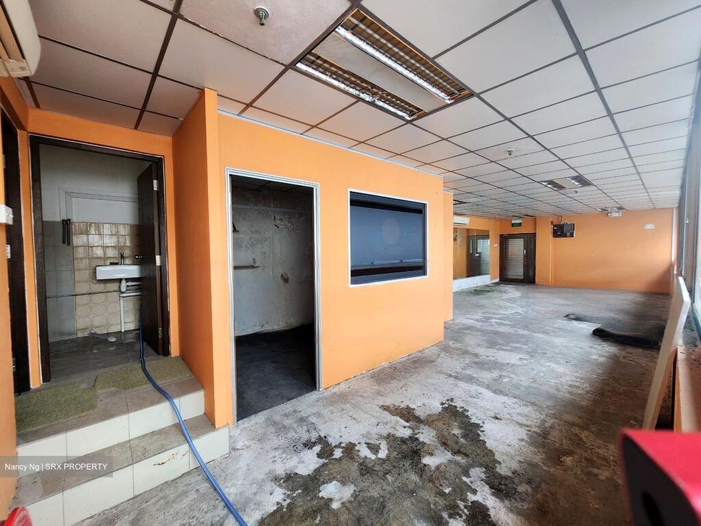 Upper Serangoon Shopping Centre (D19), Retail #455150951